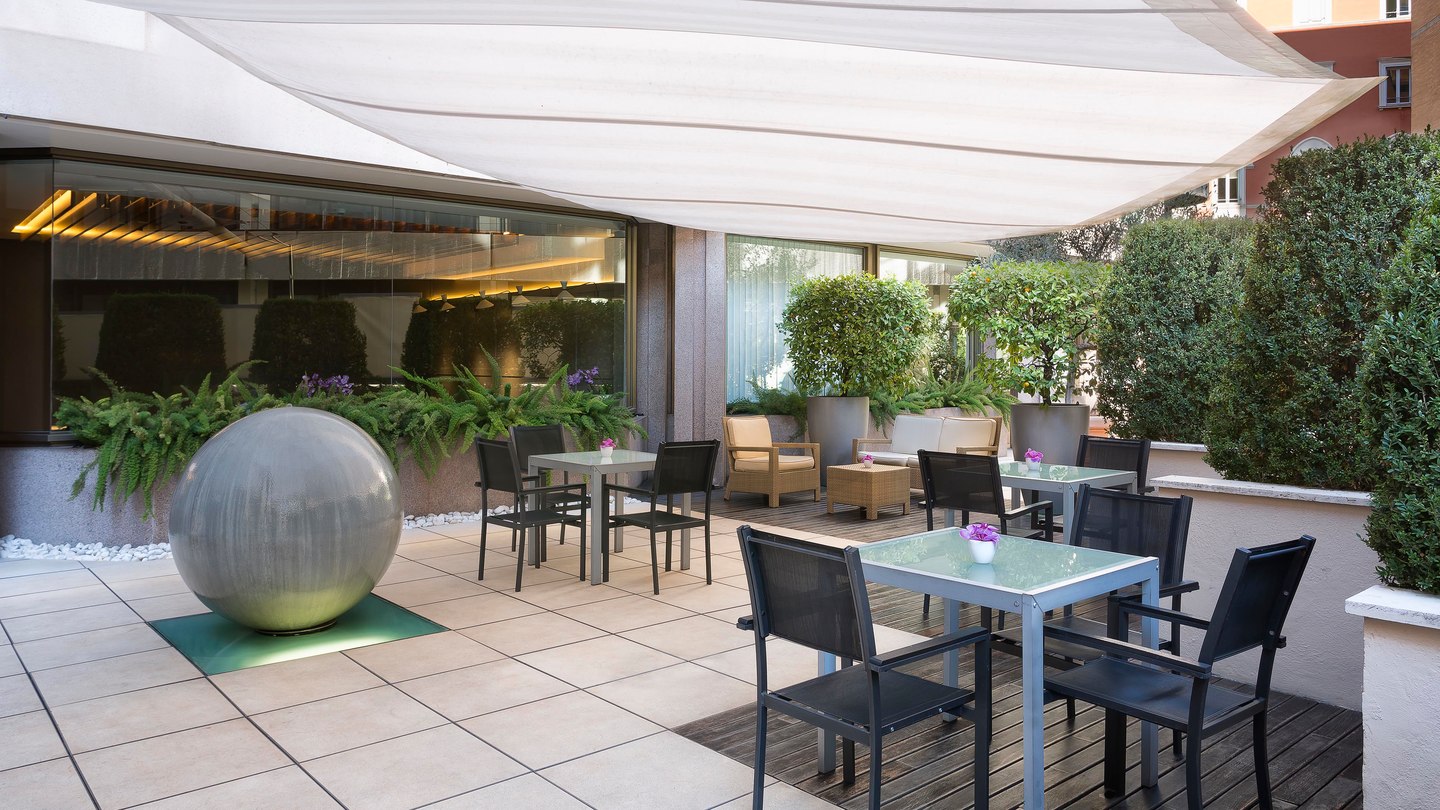 “Pasqua al parco” e brunch nel centro di Roma per le feste di fine aprile a Palazzo Scanderbeg e Le Méridien Visconti Rome